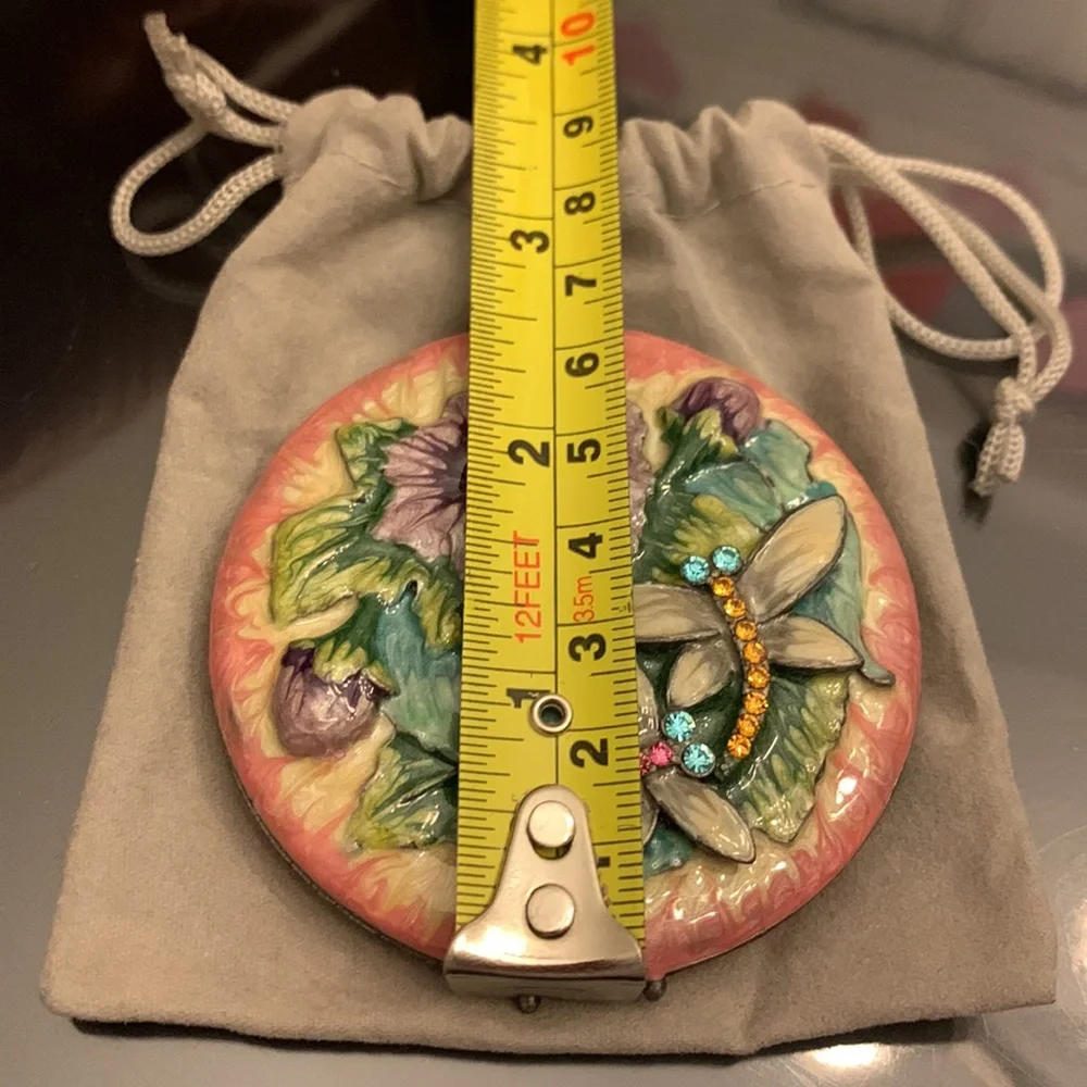 Hand pocket mirror
